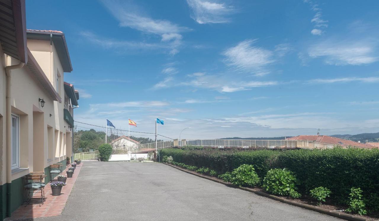 Apartamentos Turisticos La Flor Muros de Nalón Kültér fotó